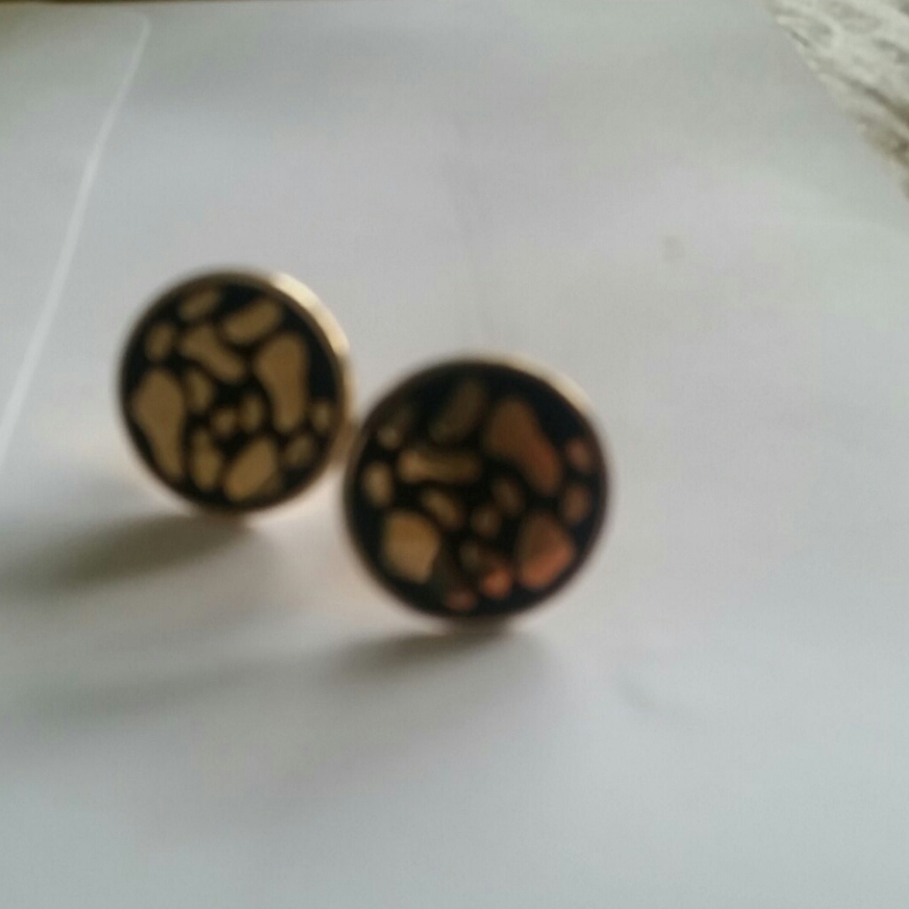cuff links